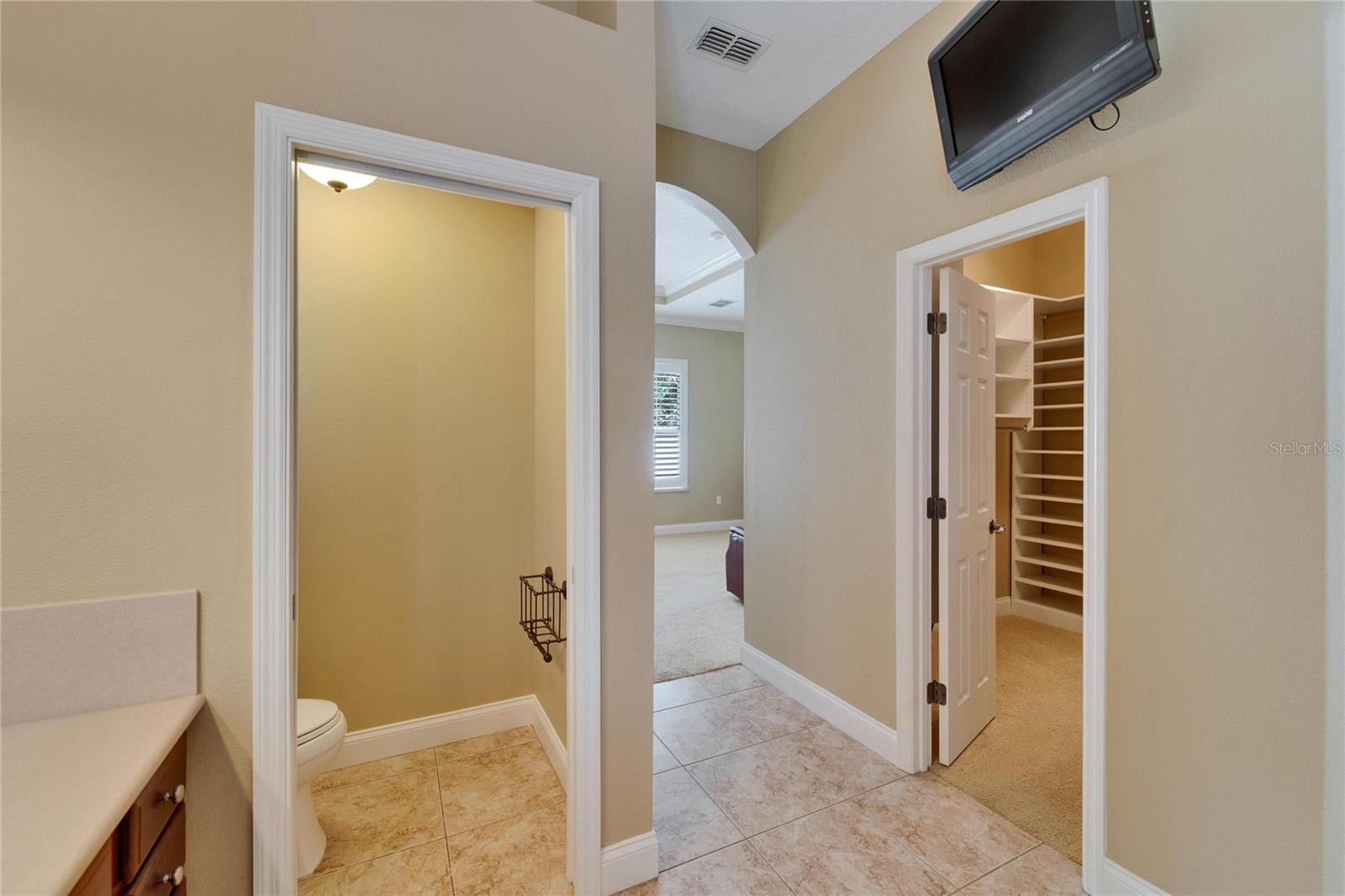 6907 EAGLE RIDGE BLVD