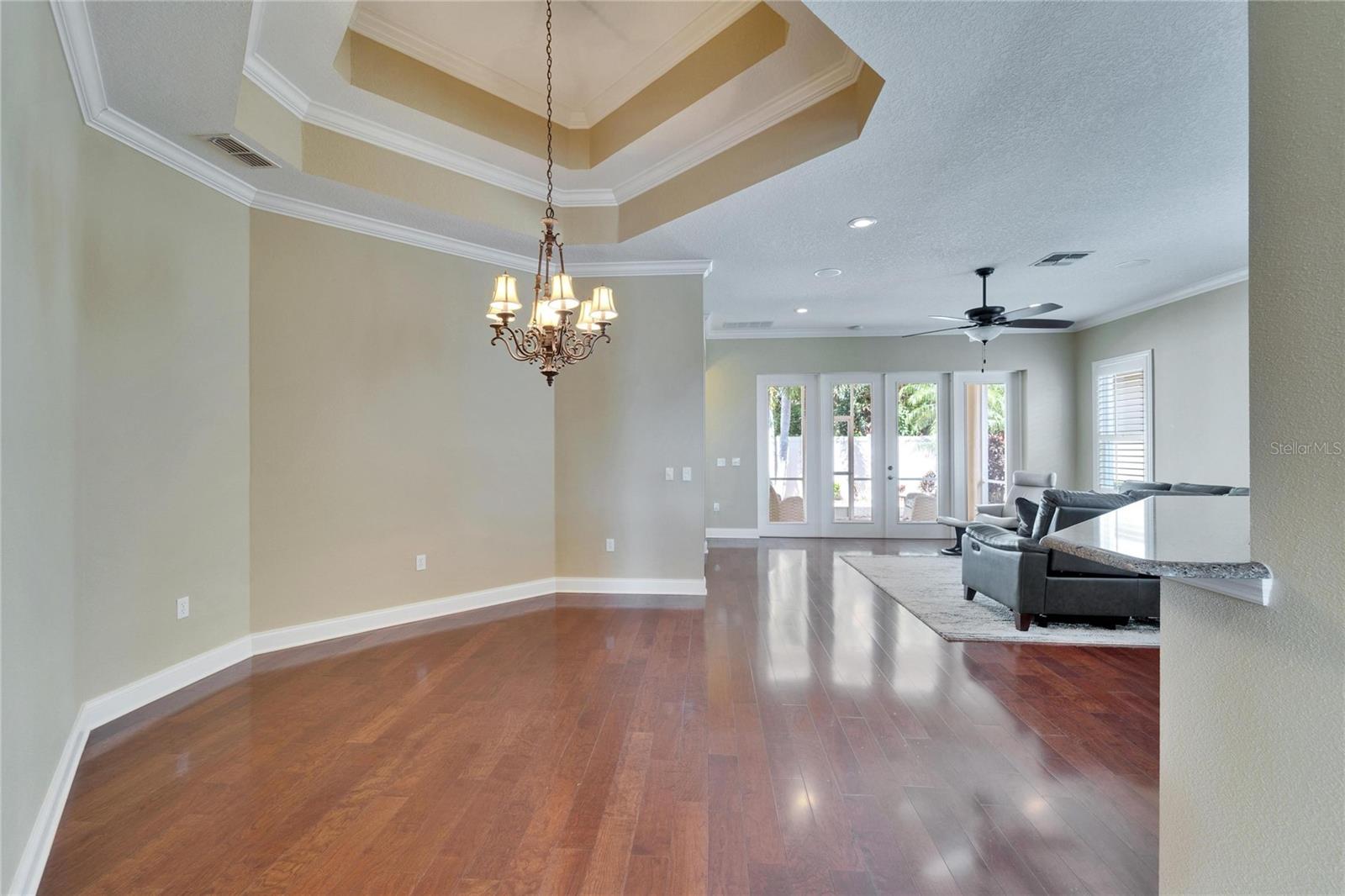 6907 EAGLE RIDGE BLVD