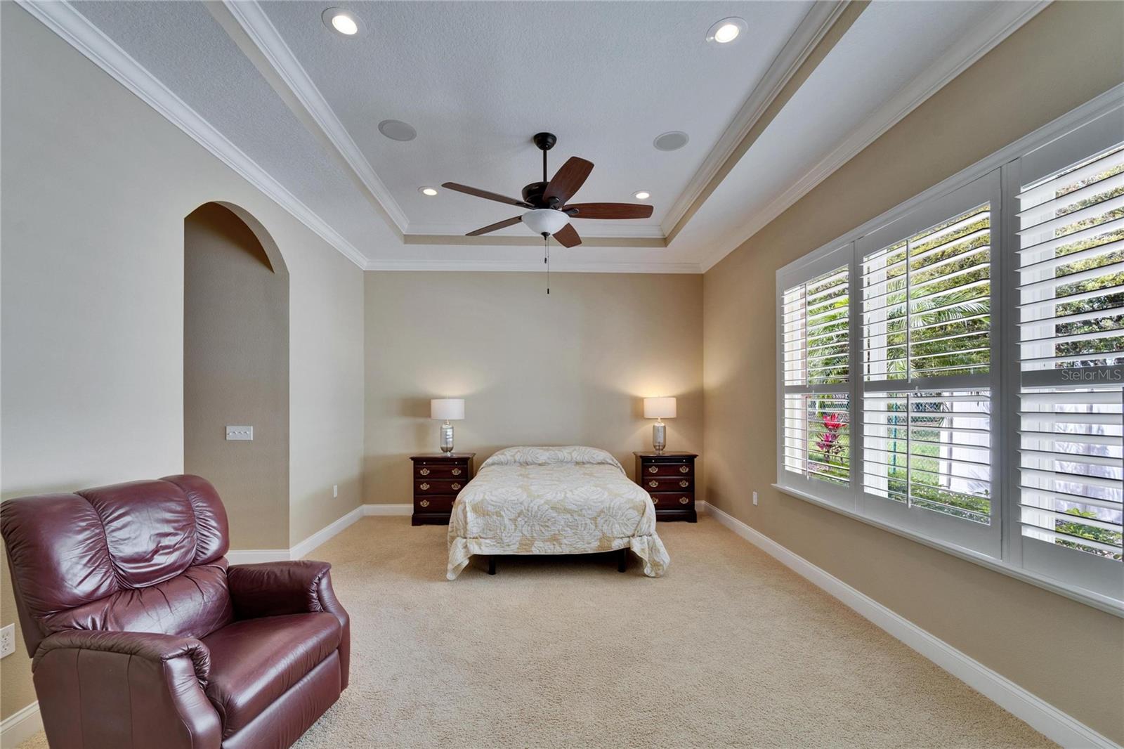 6907 EAGLE RIDGE BLVD