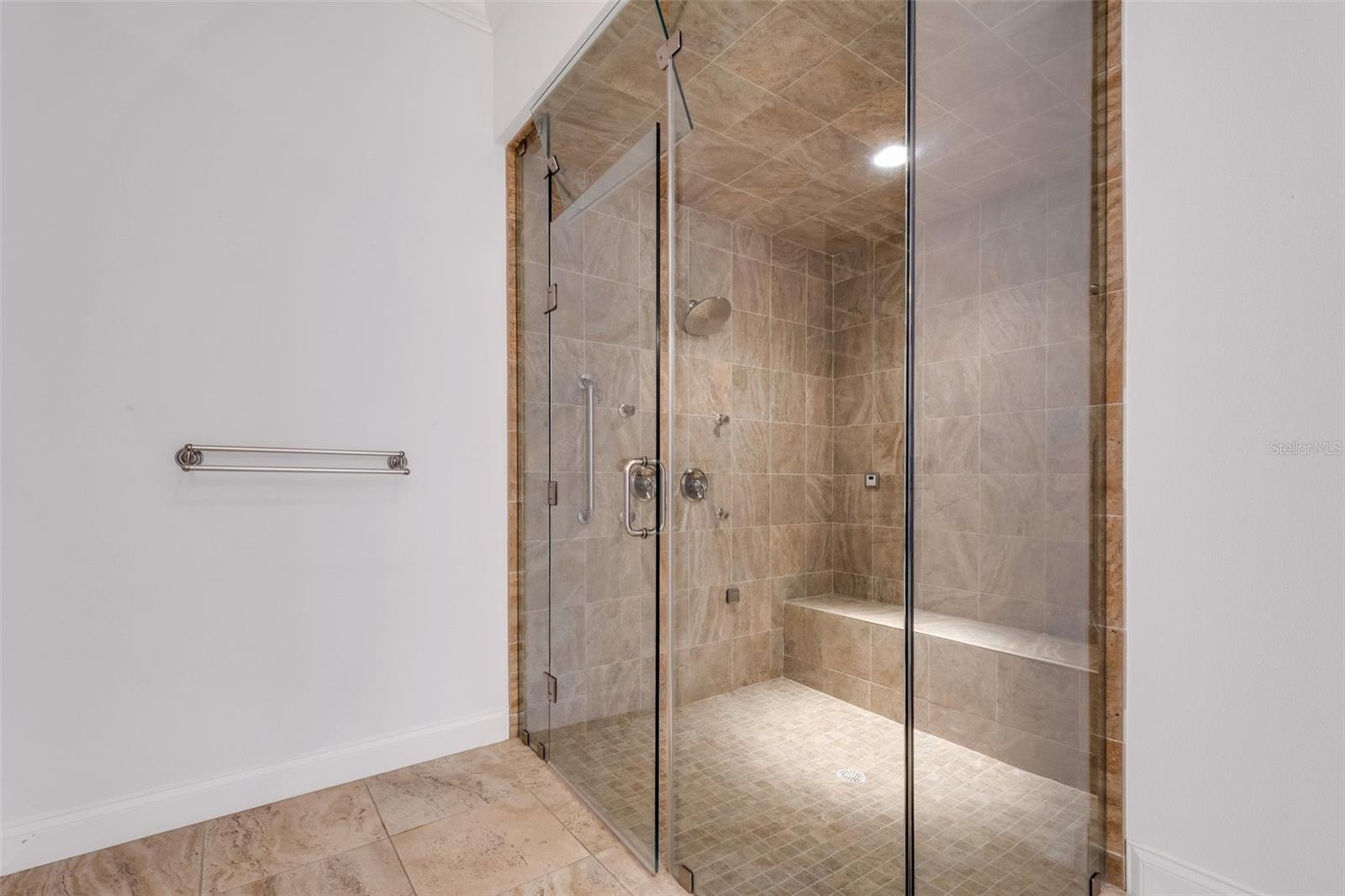 6704 CRESCENT LAKE DR