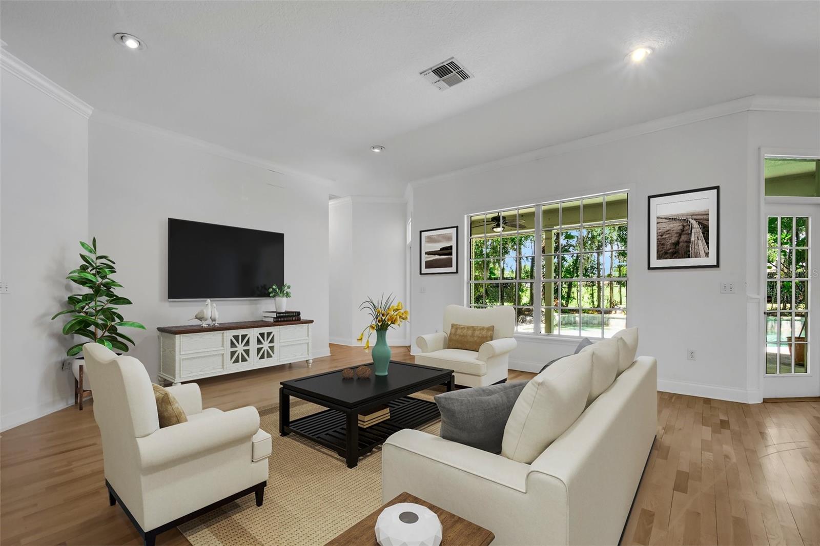 6704 CRESCENT LAKE DR