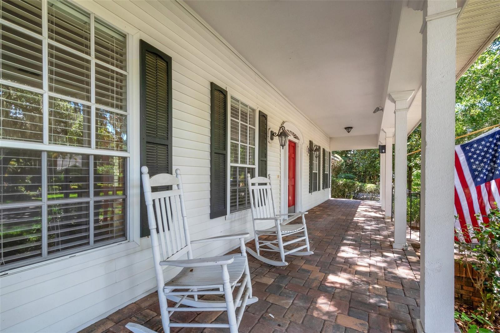 6704 CRESCENT LAKE DR