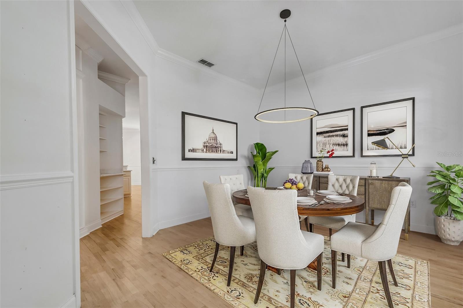 6704 CRESCENT LAKE DR