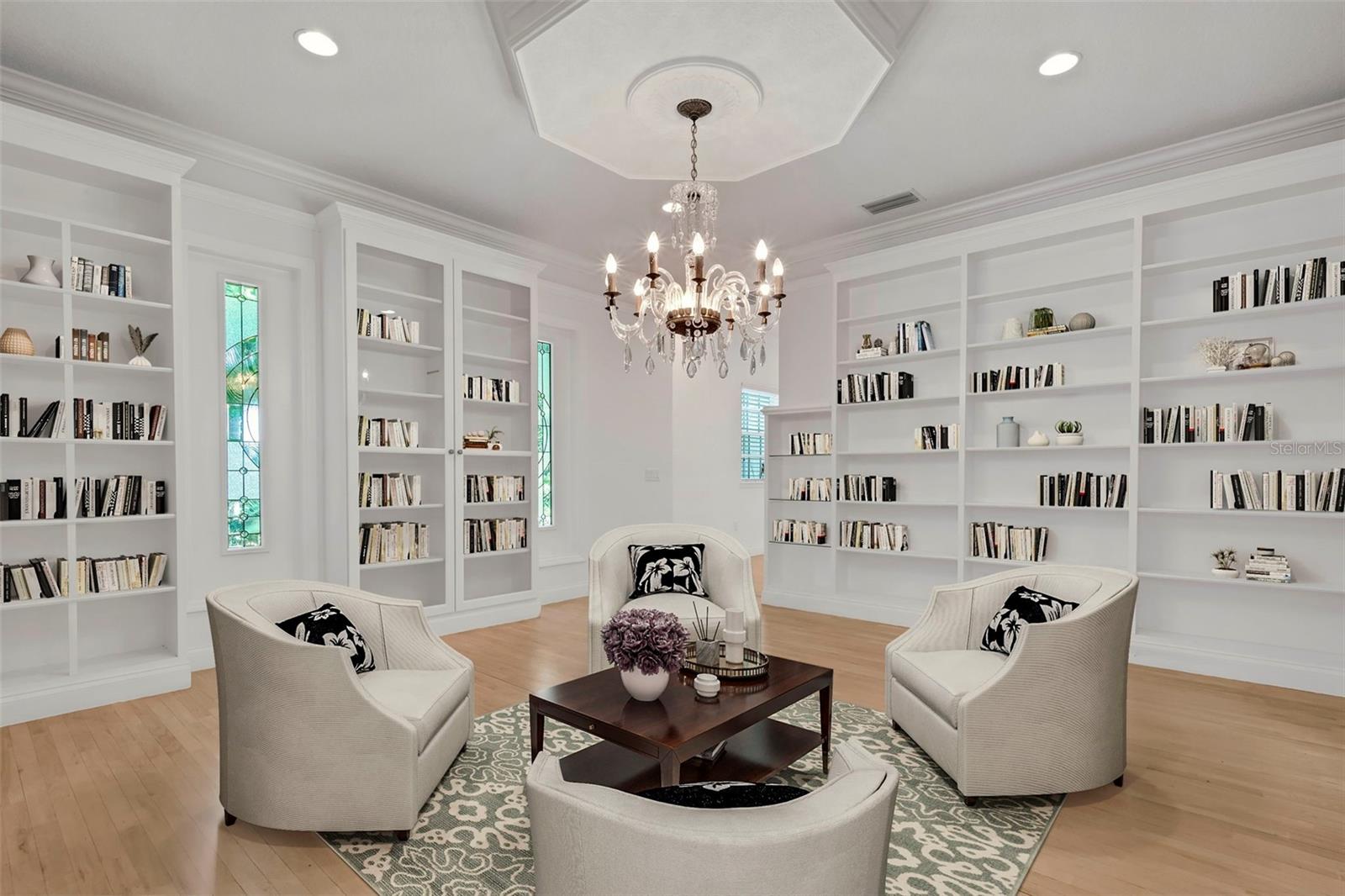 6704 CRESCENT LAKE DR