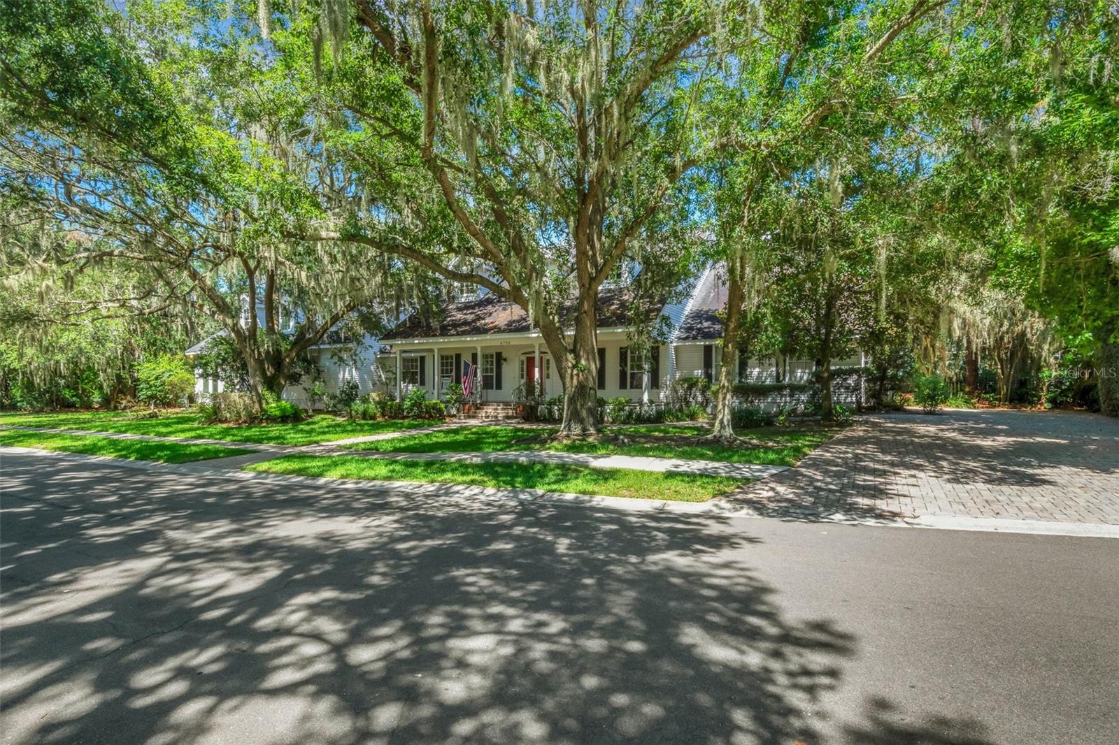 6704 CRESCENT LAKE DR