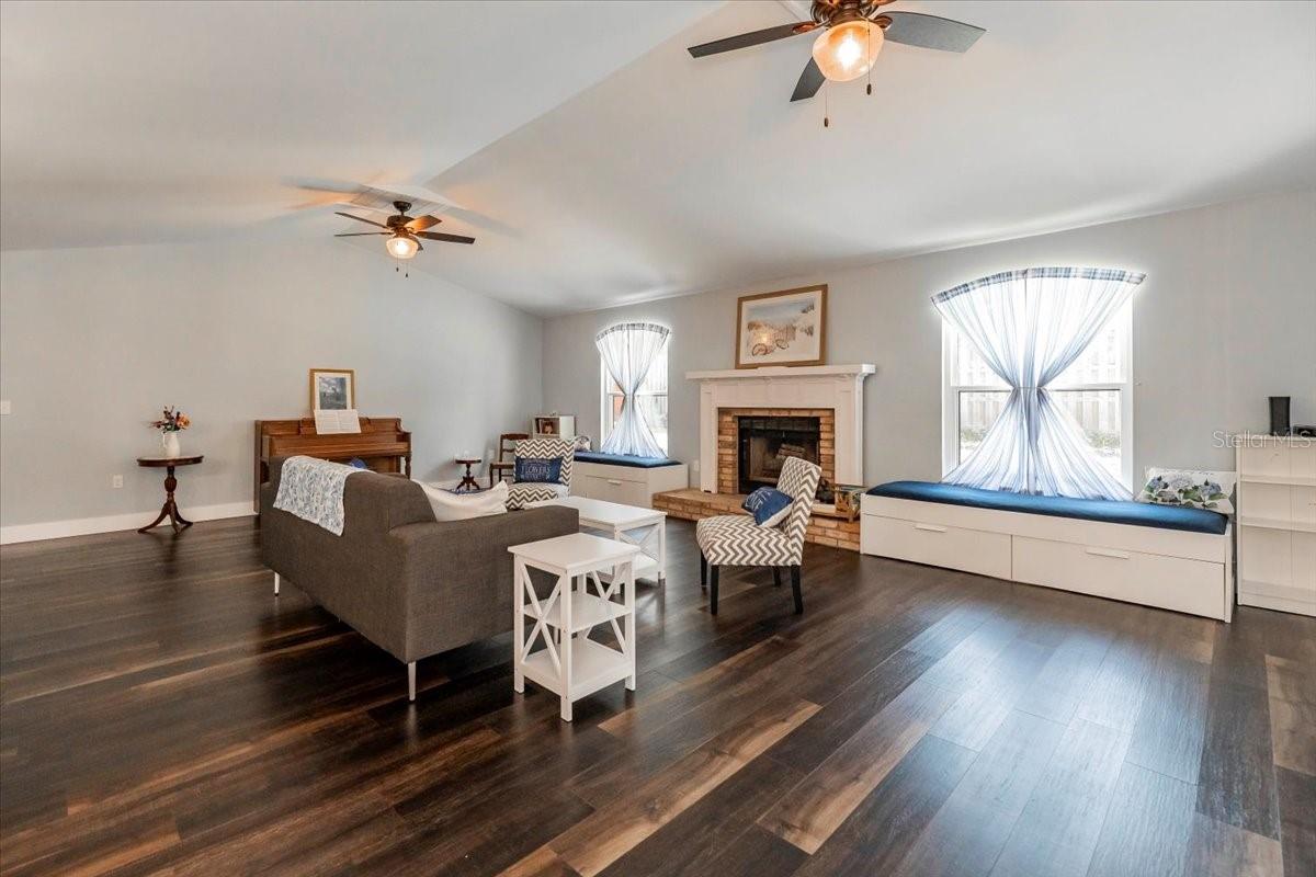 1931 MATTHEW CT
