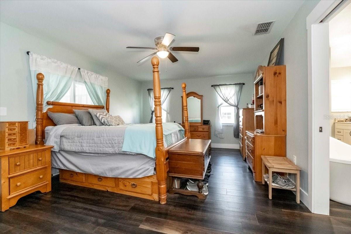 1931 MATTHEW CT