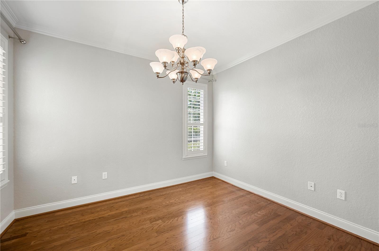 2997 MISSION LAKES DR