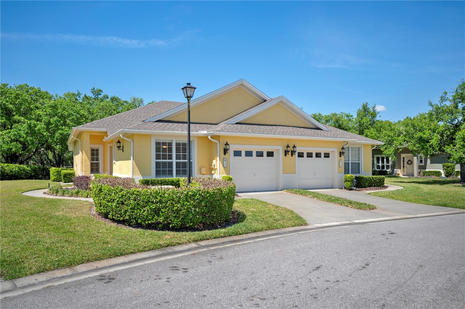 2997 MISSION LAKES DR