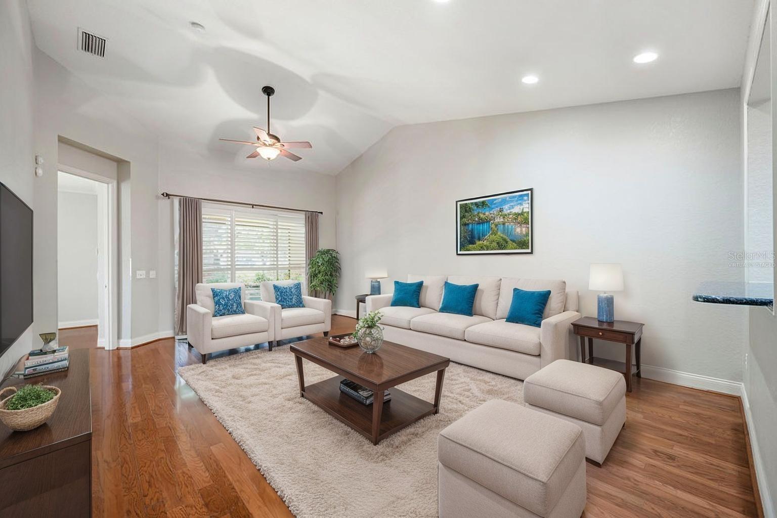 2997 MISSION LAKES DR