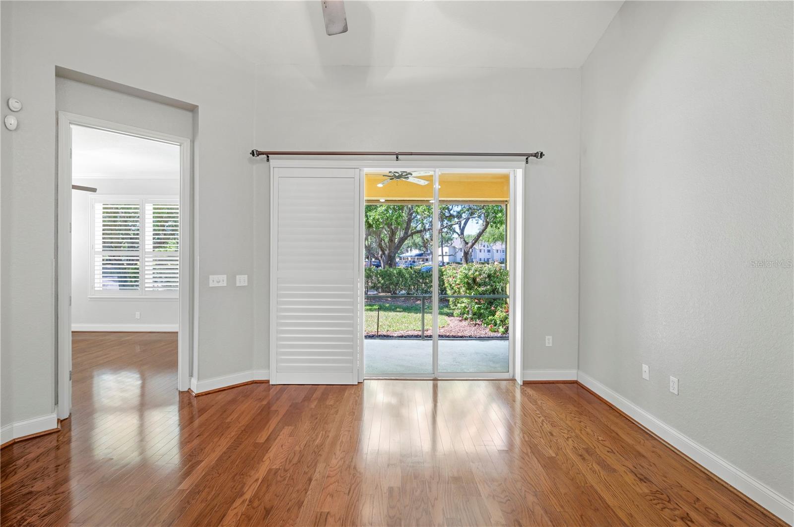 2997 MISSION LAKES DR