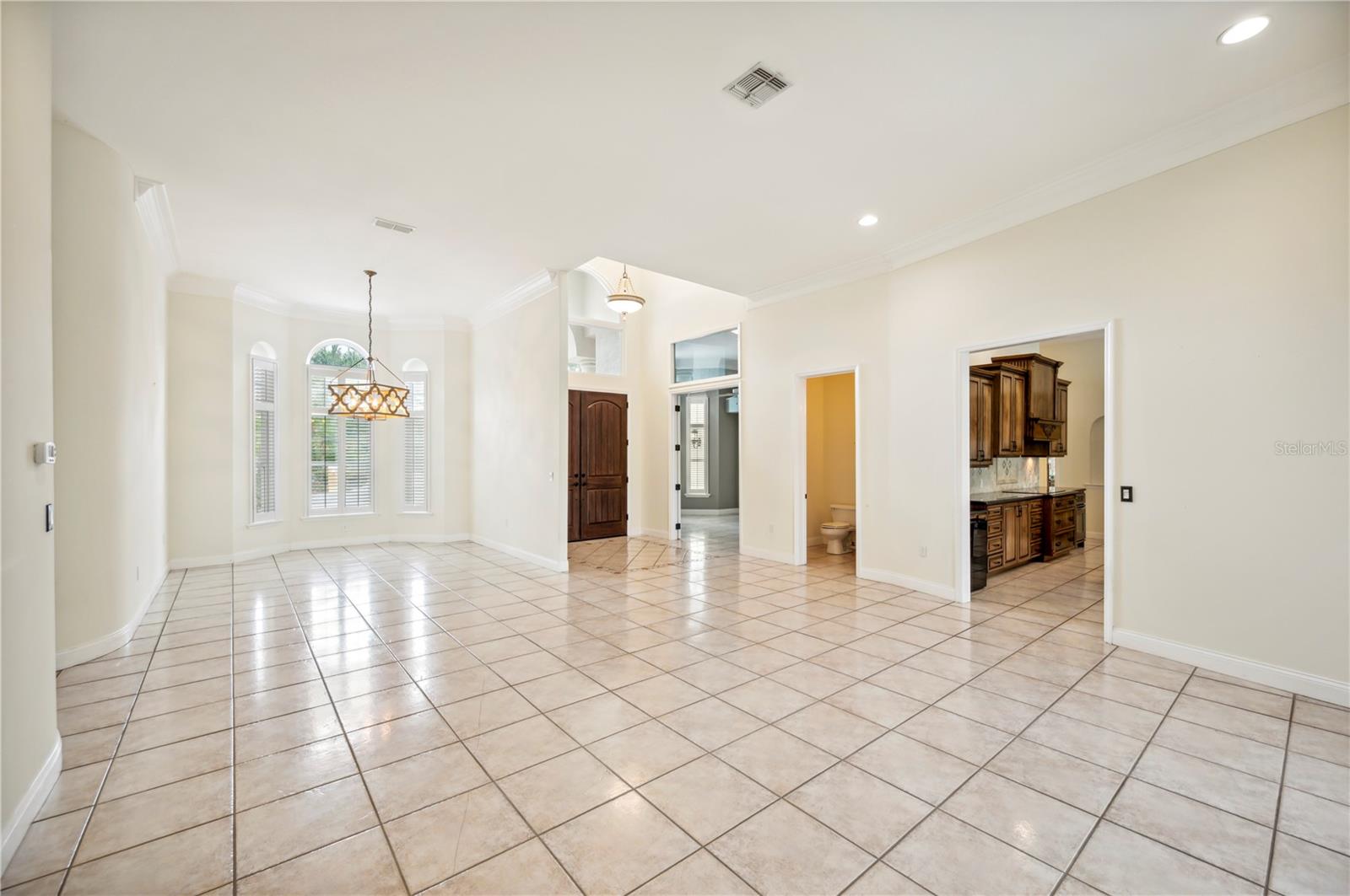 715 HANOVER CT