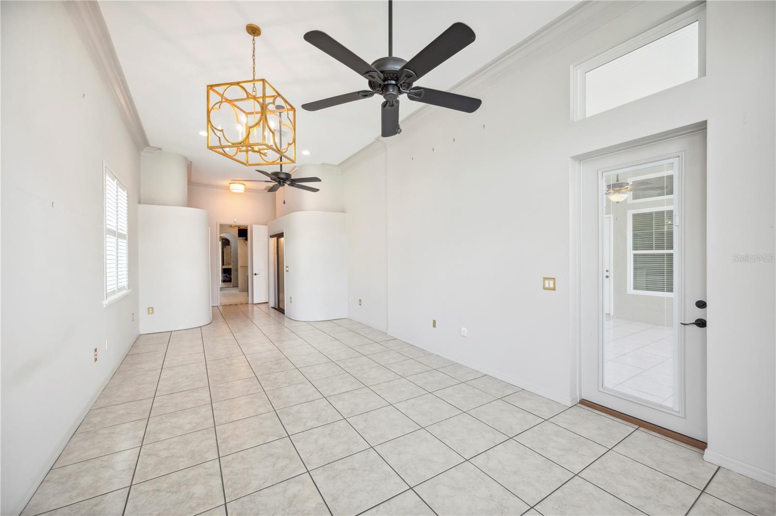 715 HANOVER CT