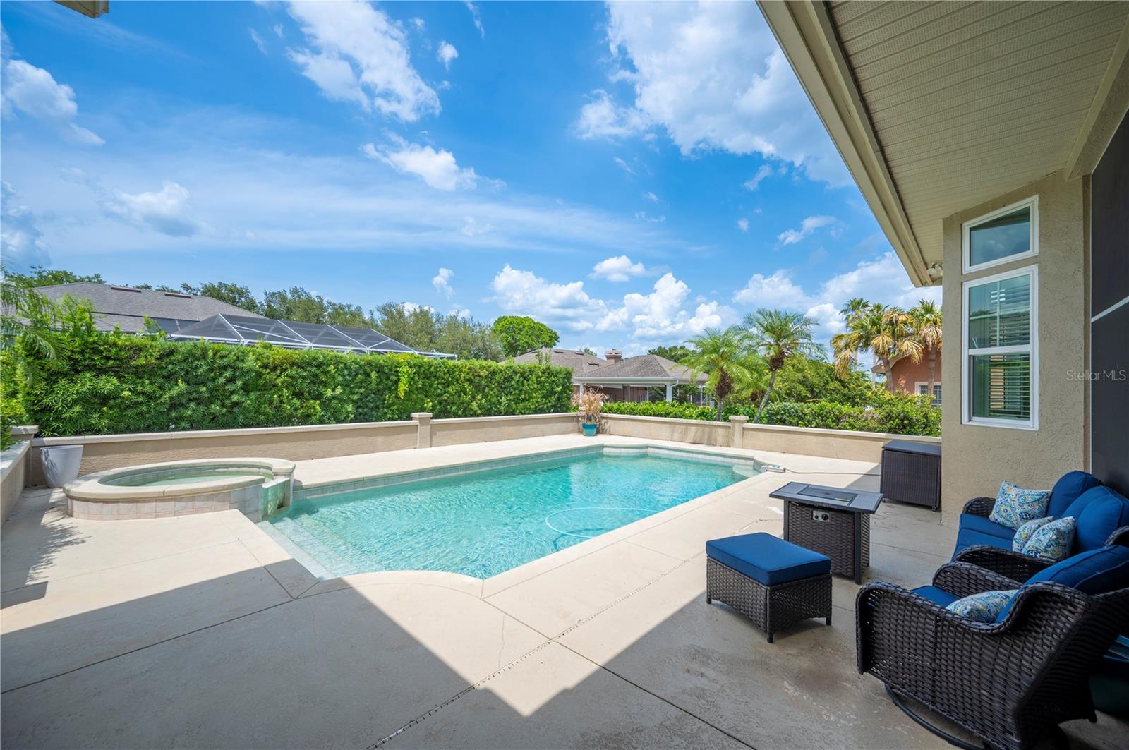 715 HANOVER CT