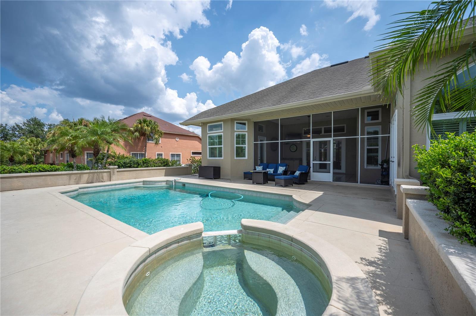 715 HANOVER CT
