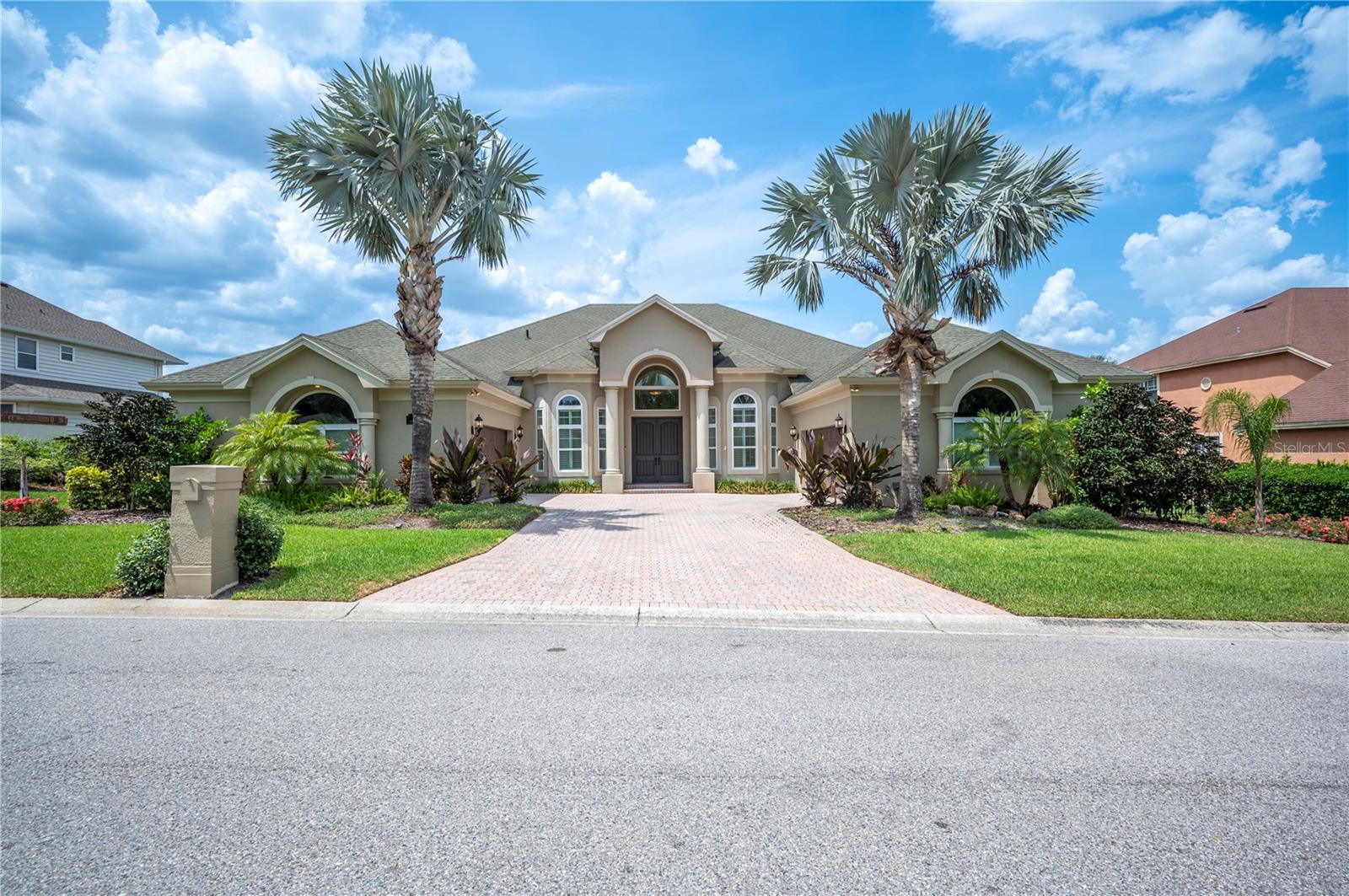 715 HANOVER CT