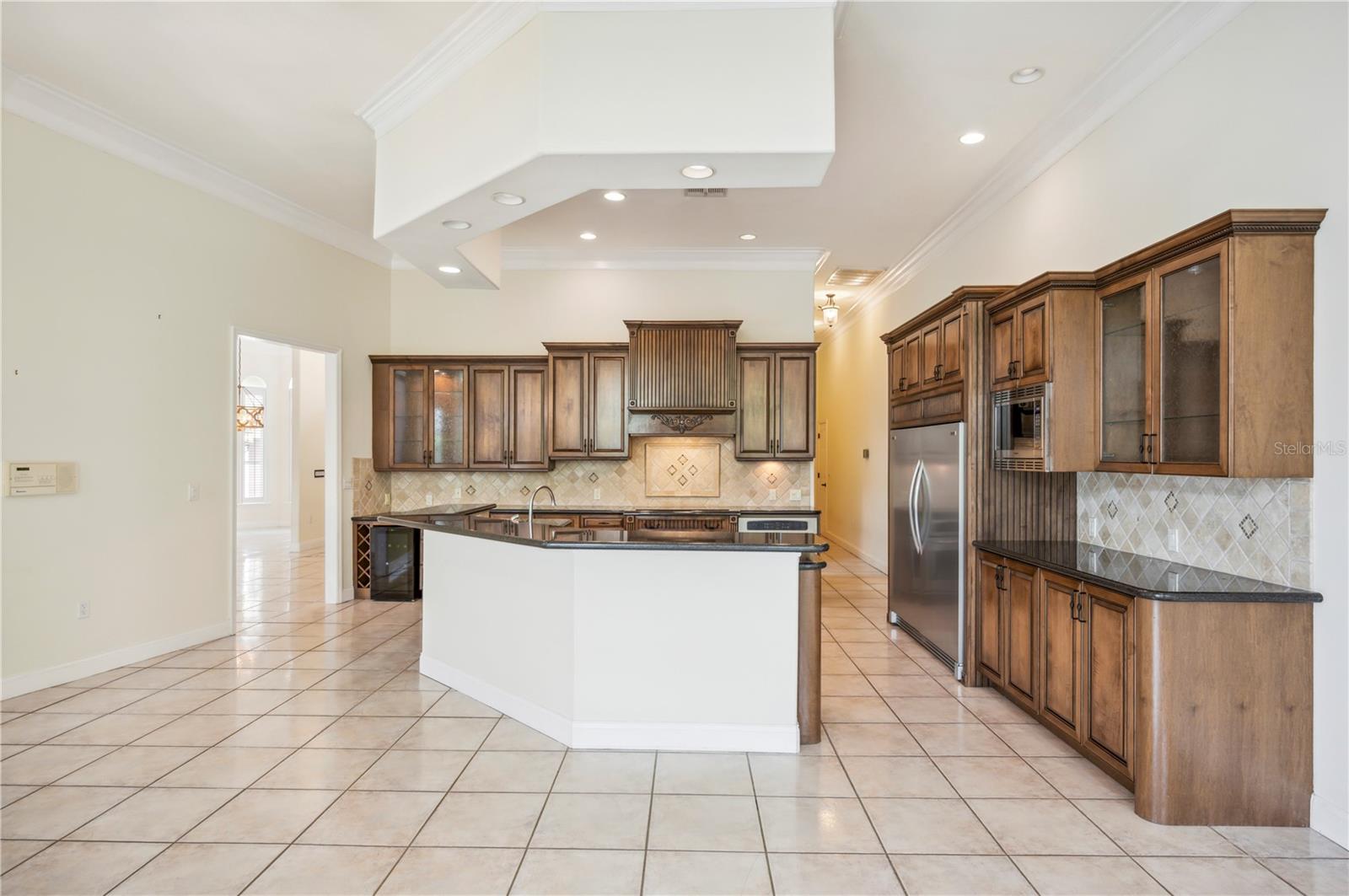 715 HANOVER CT