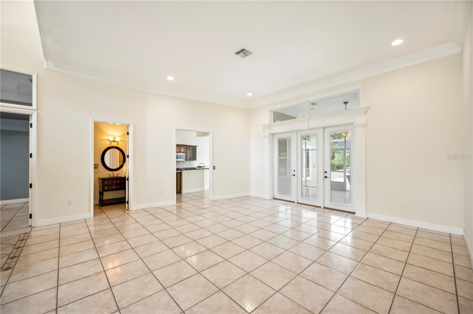 715 HANOVER CT