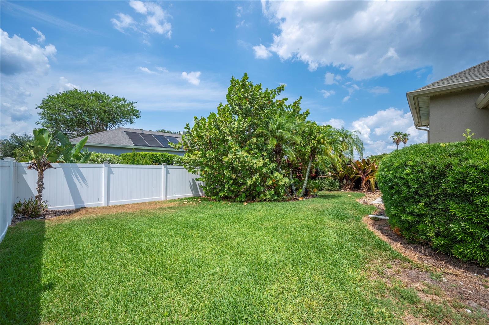 715 HANOVER CT