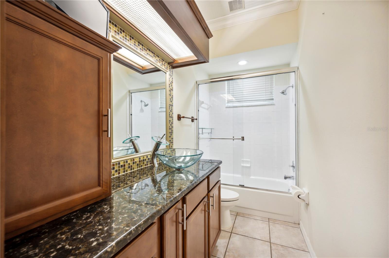 715 HANOVER CT