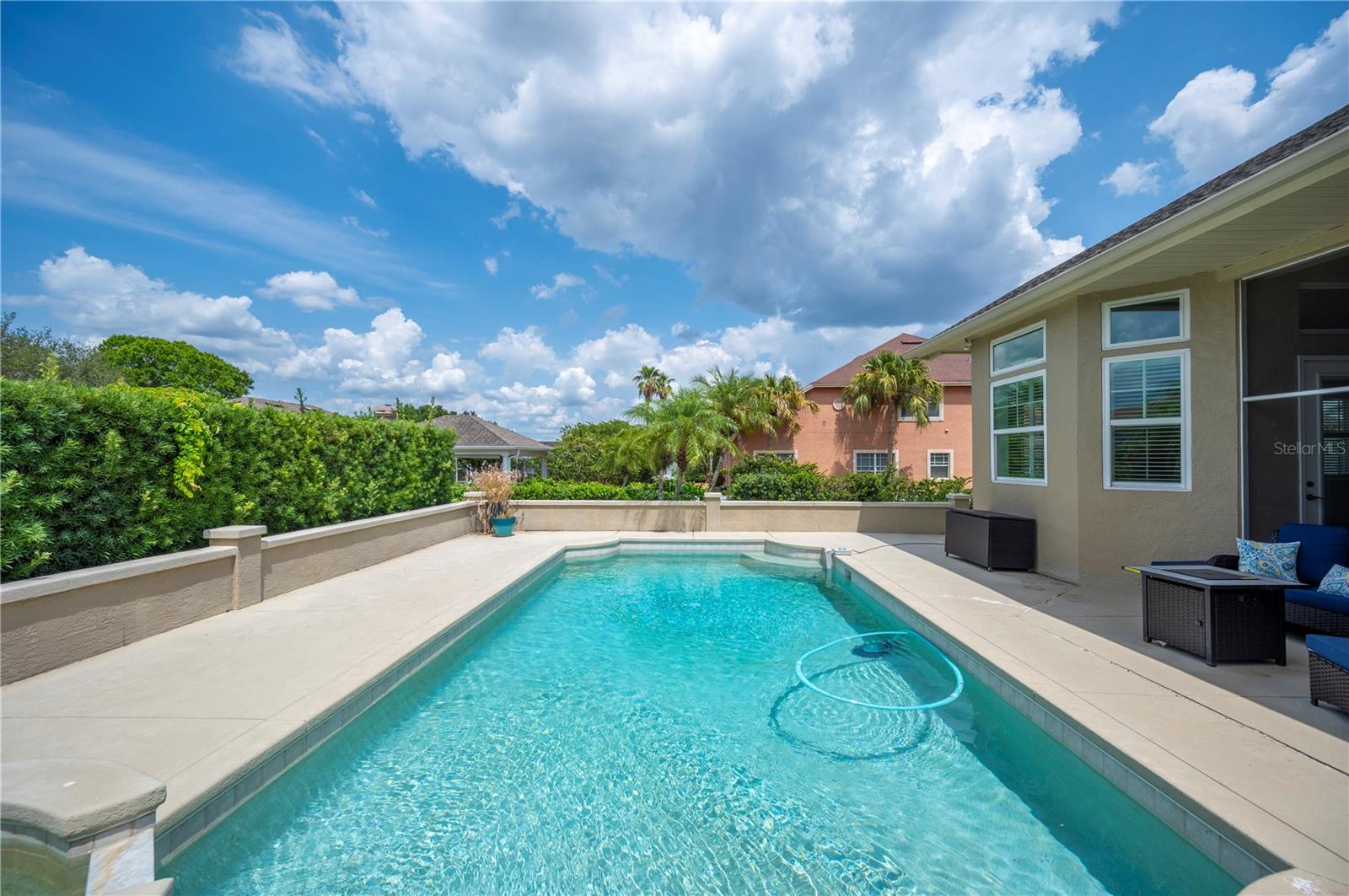 715 HANOVER CT