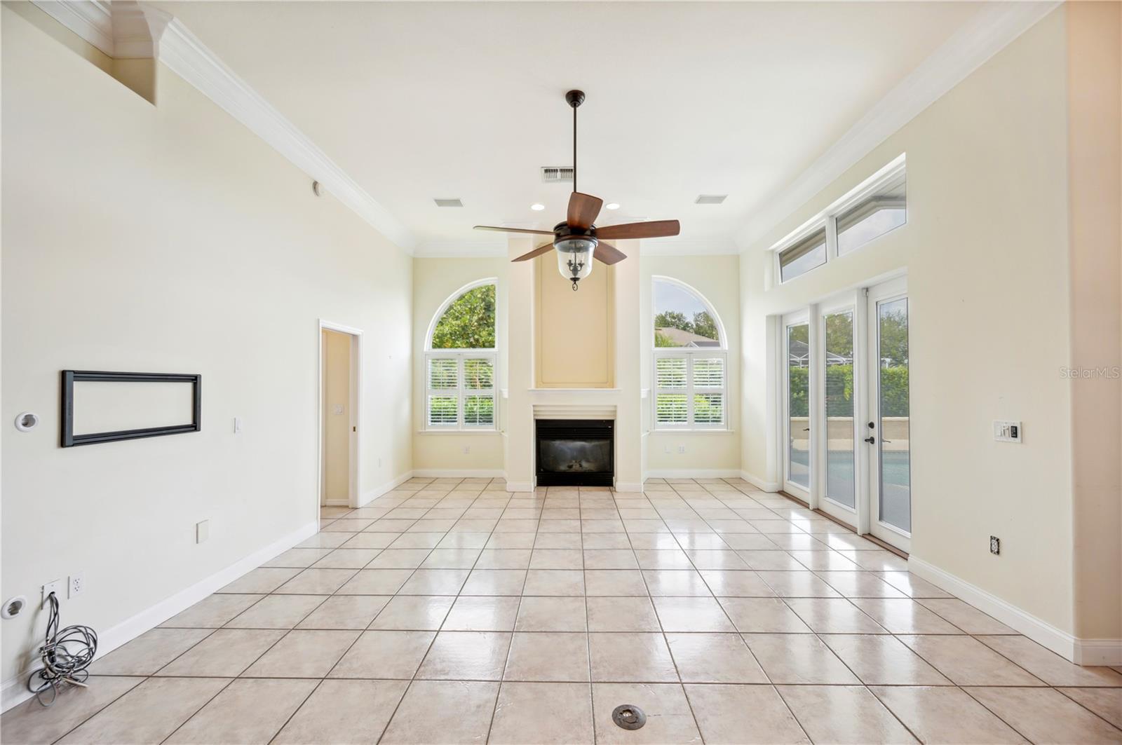 715 HANOVER CT
