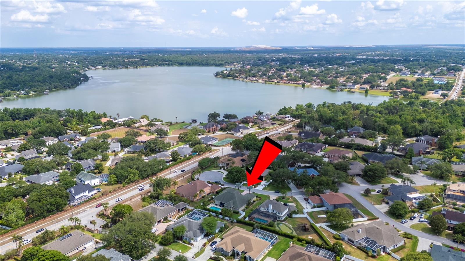 715 HANOVER CT