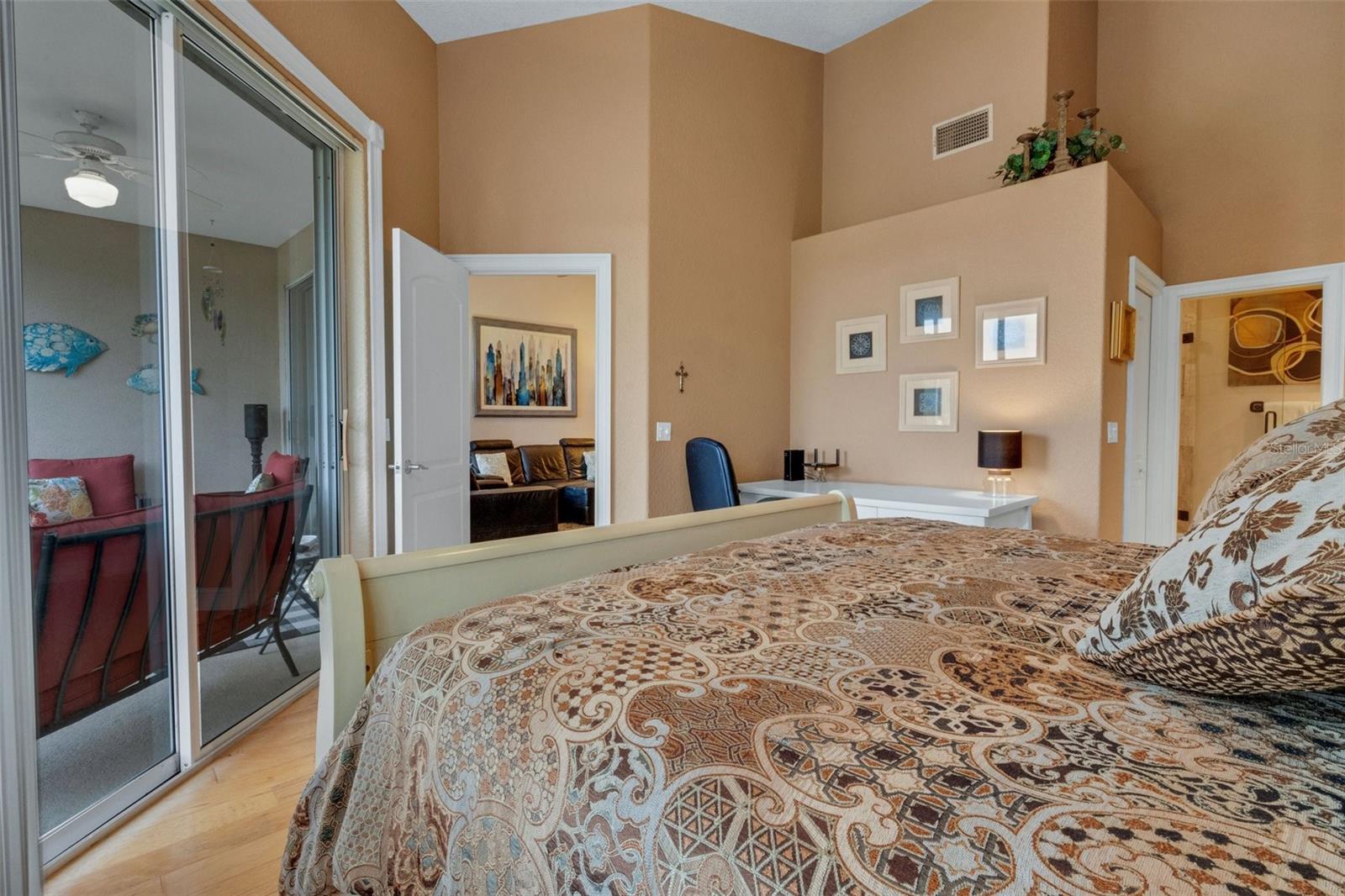 405 ENCLAVE PL #405