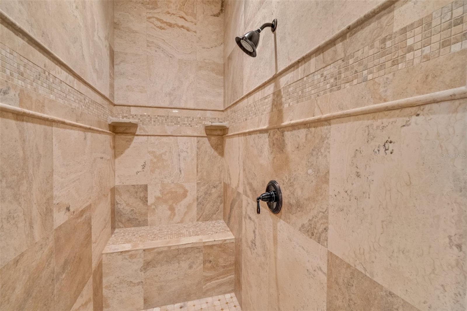 405 ENCLAVE PL #405