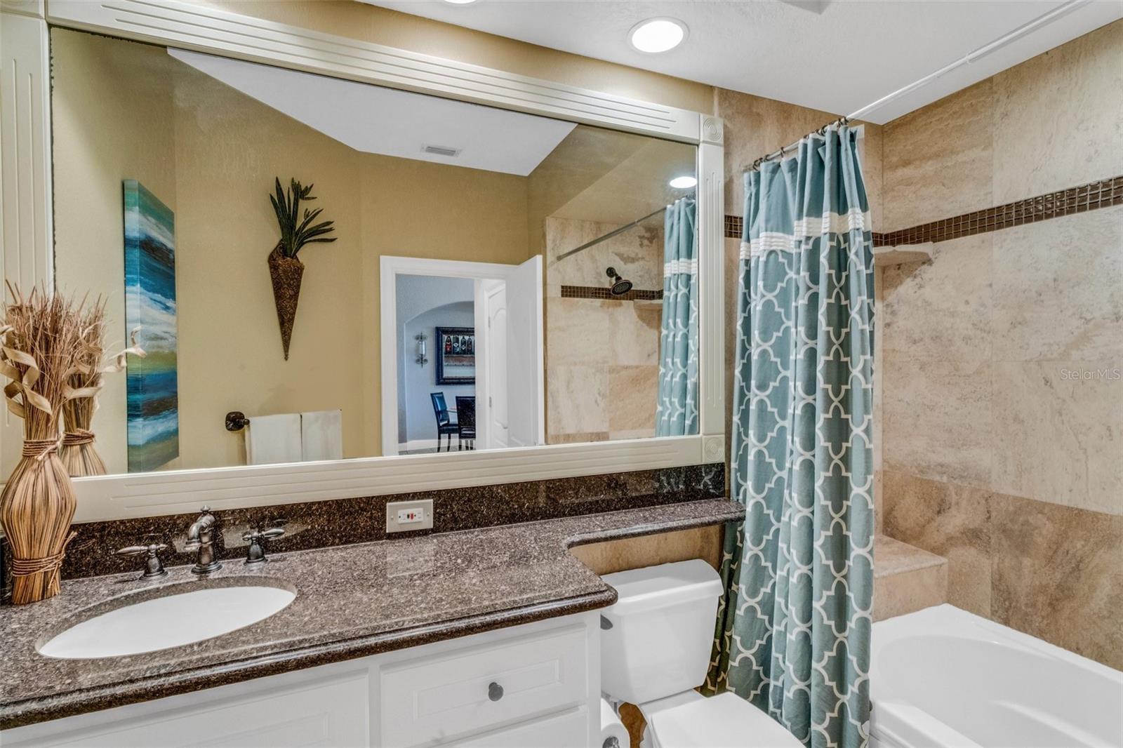 405 ENCLAVE PL #405
