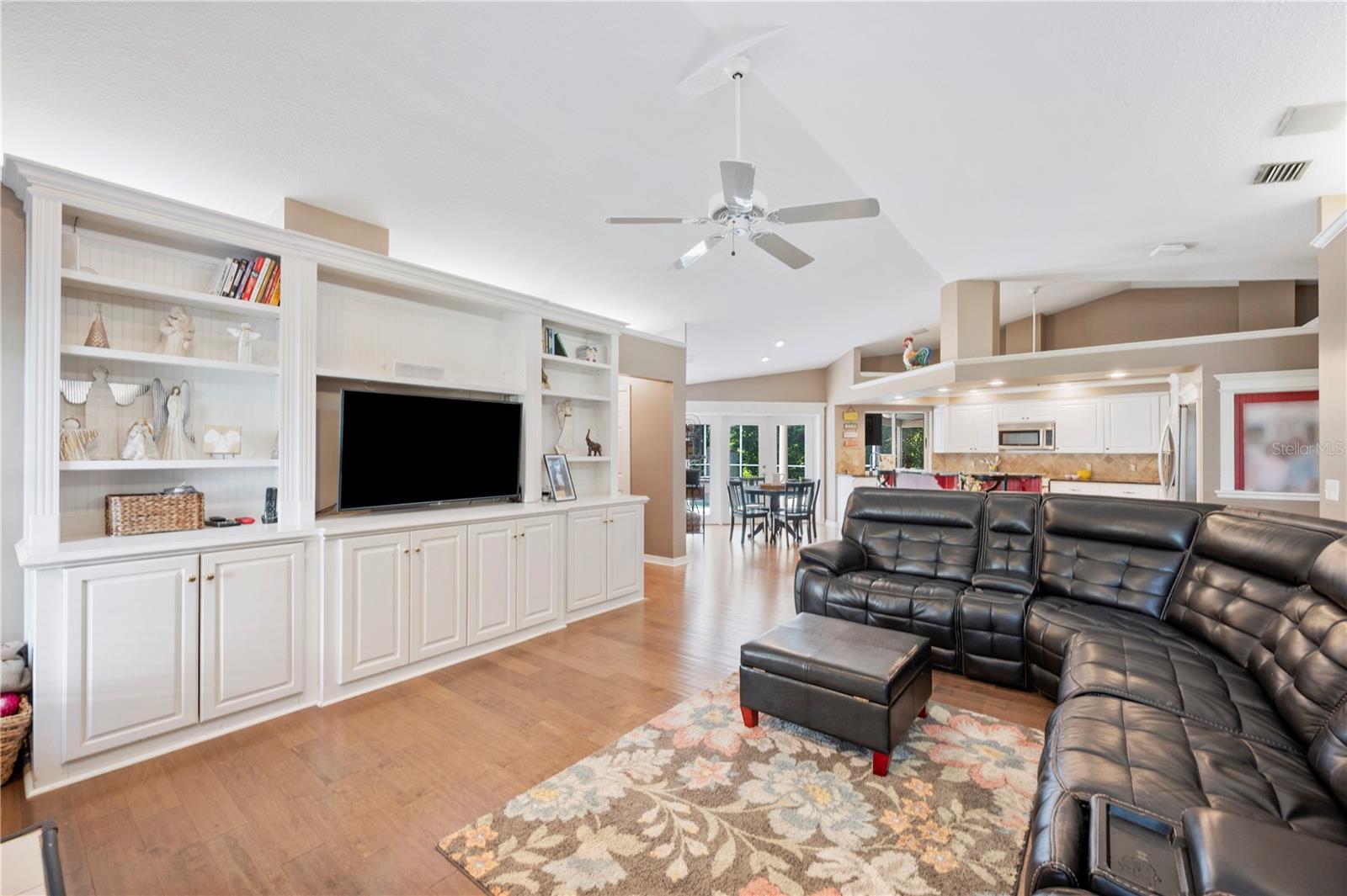 6911 WILDBERRY LN