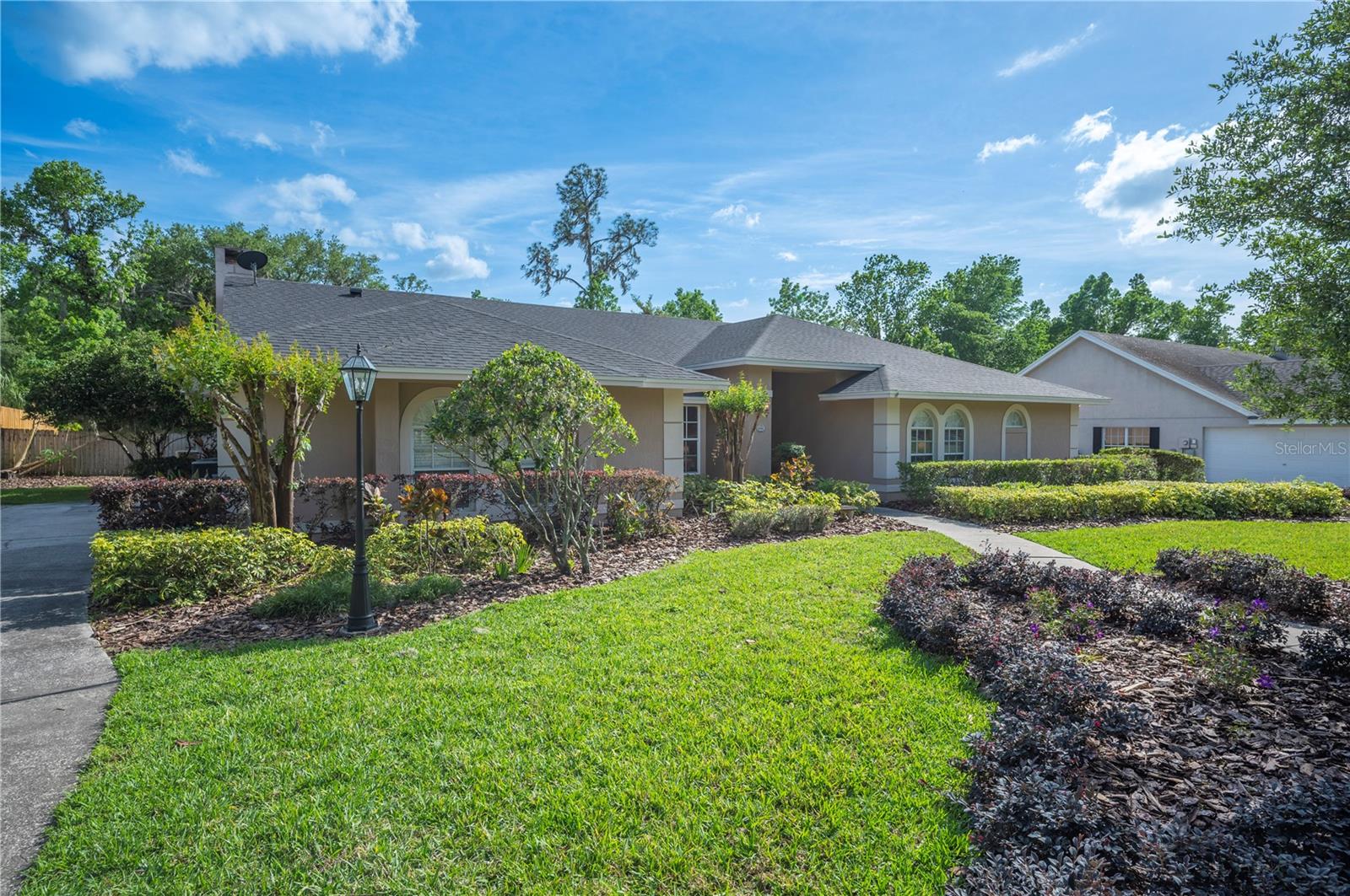 6911 WILDBERRY LN