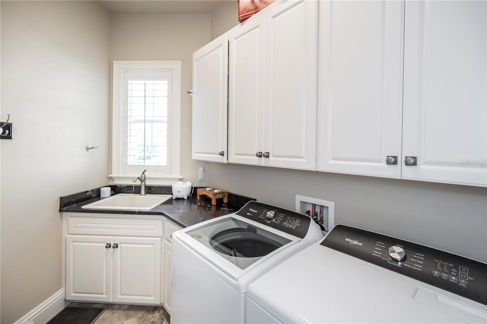 2710 BELLERIVE DR