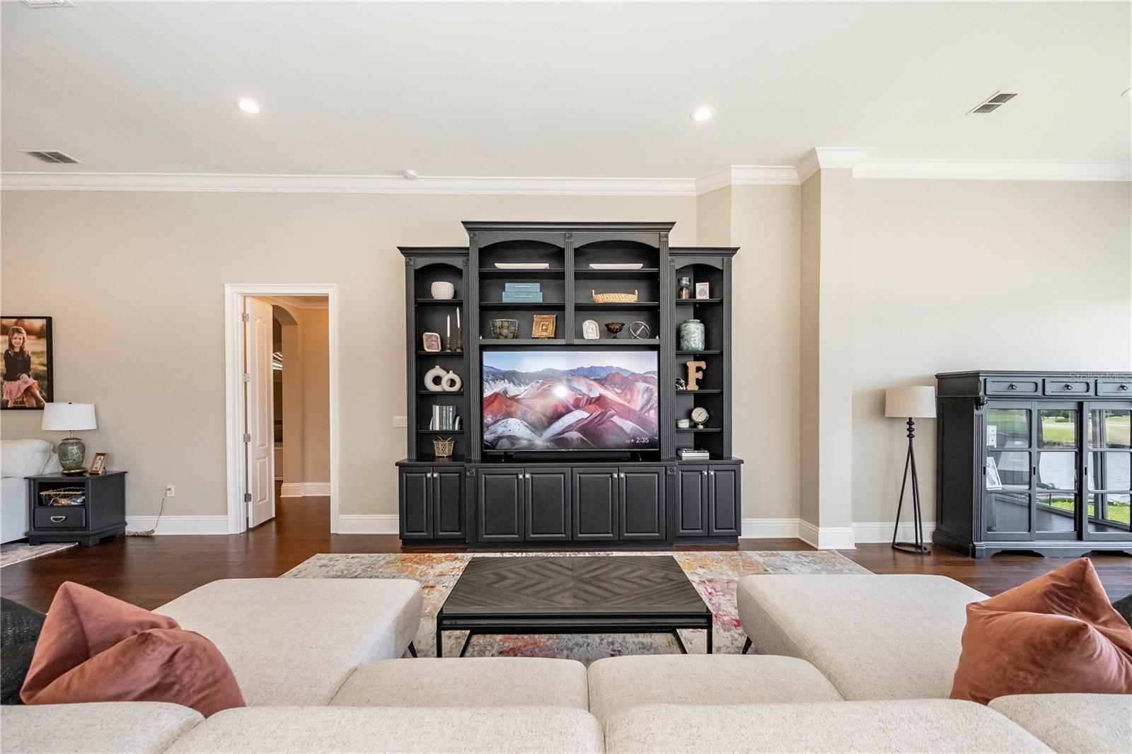 2710 BELLERIVE DR