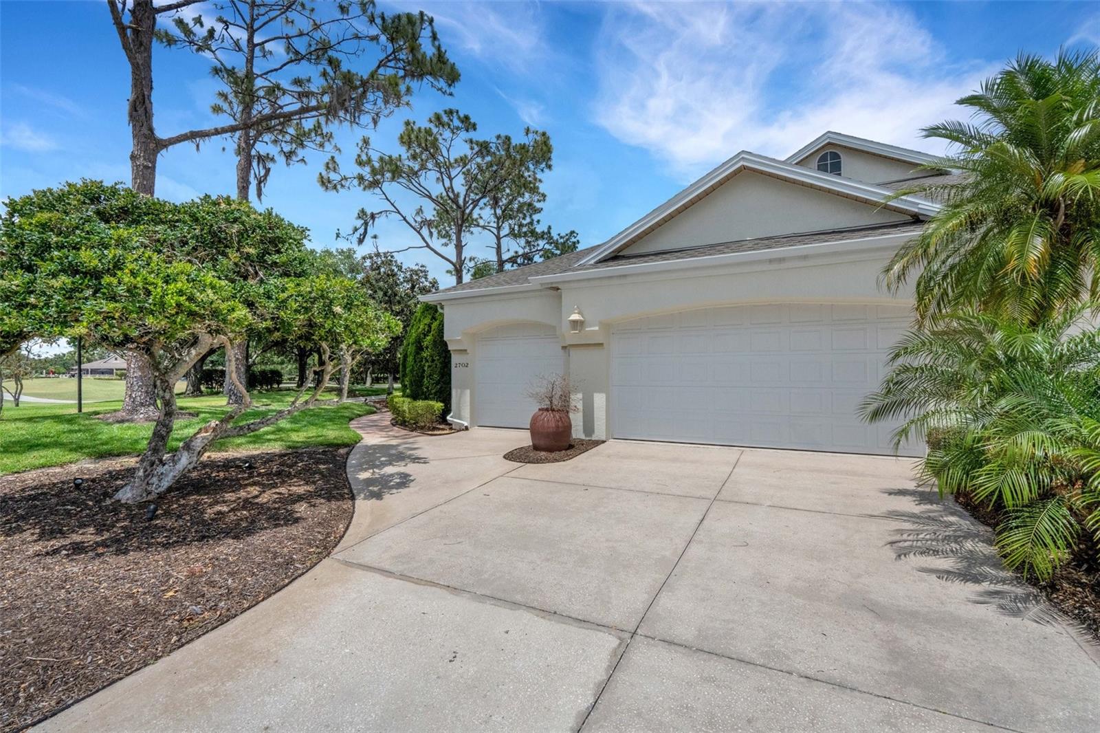 2702 PRESTWICK DR