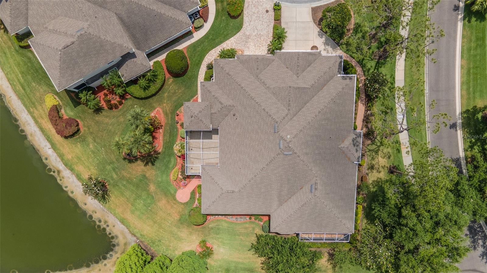 2702 PRESTWICK DR