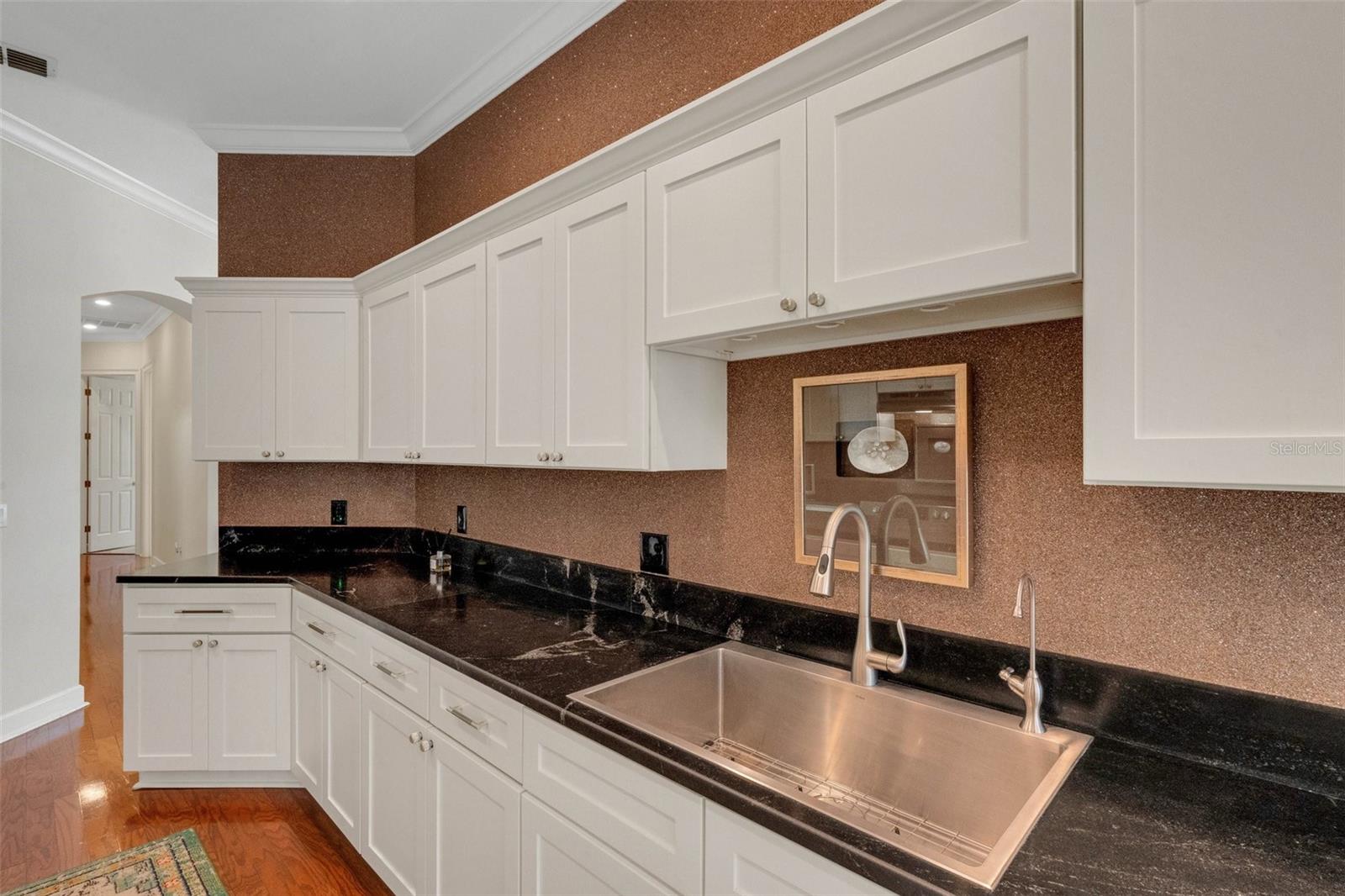 2702 PRESTWICK DR