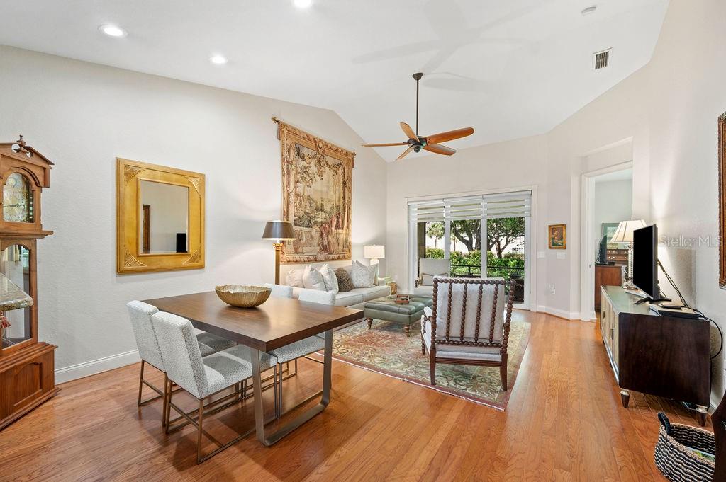 2965 MISSION LAKES DR