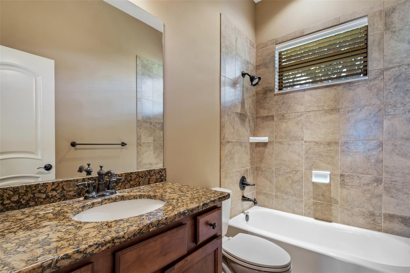 6527 EAGLE RIDGE WAY