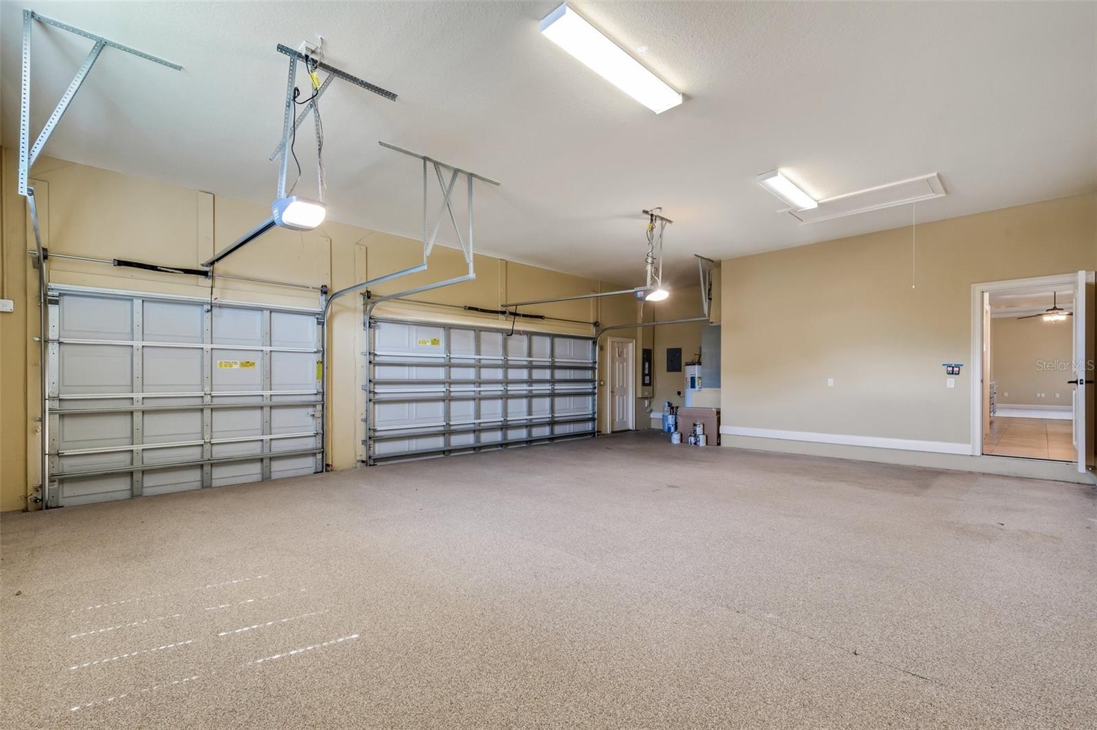 6527 EAGLE RIDGE WAY