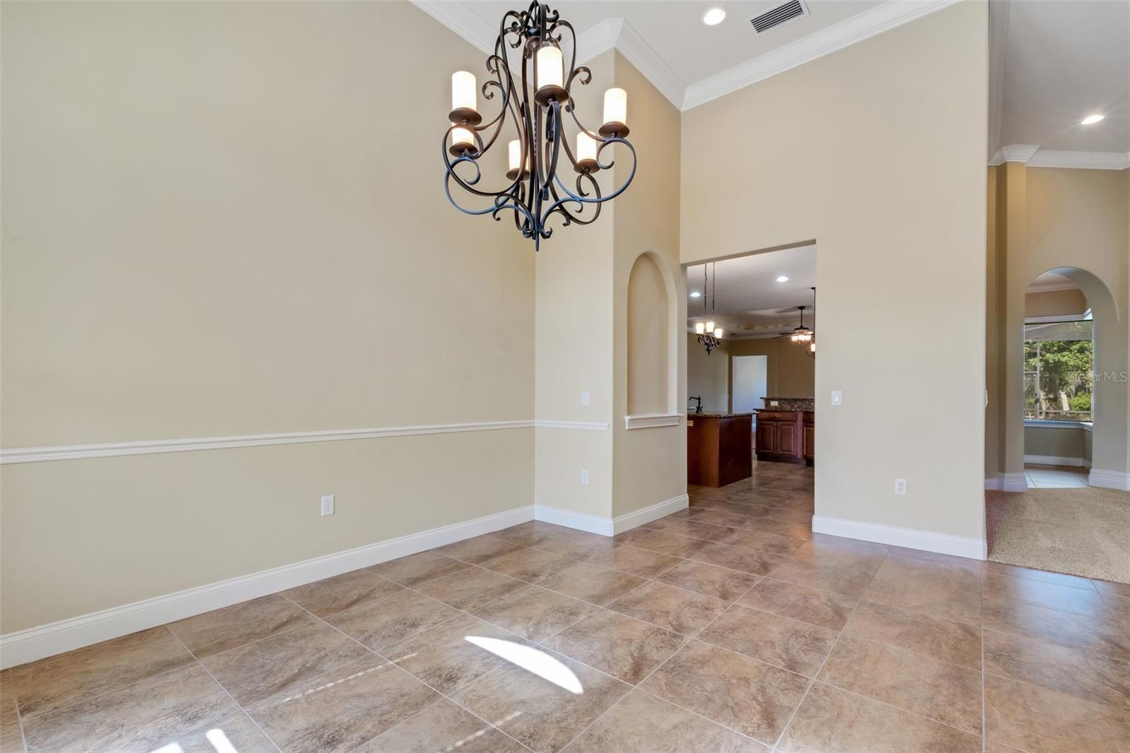 6527 EAGLE RIDGE WAY