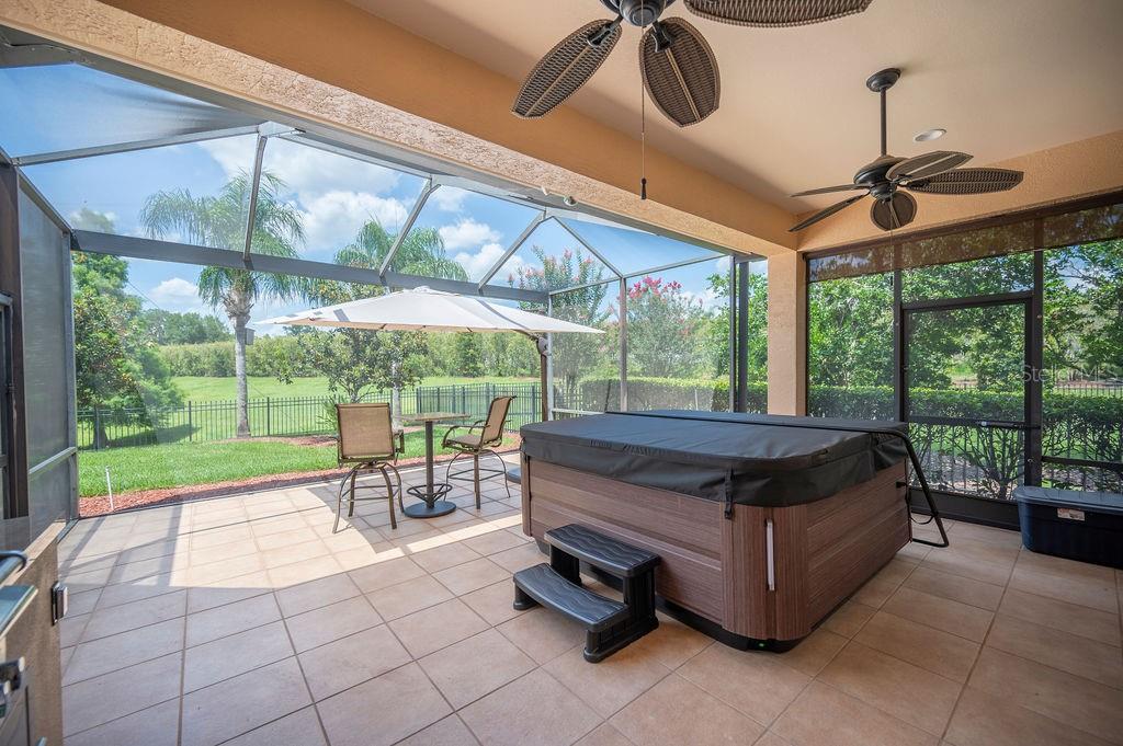 2425 LAUREL GLEN DR