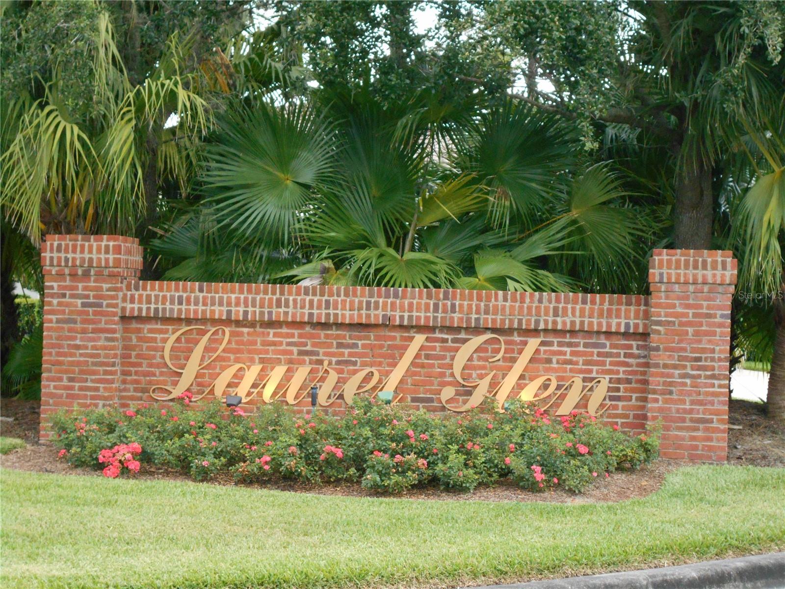 2425 LAUREL GLEN DR
