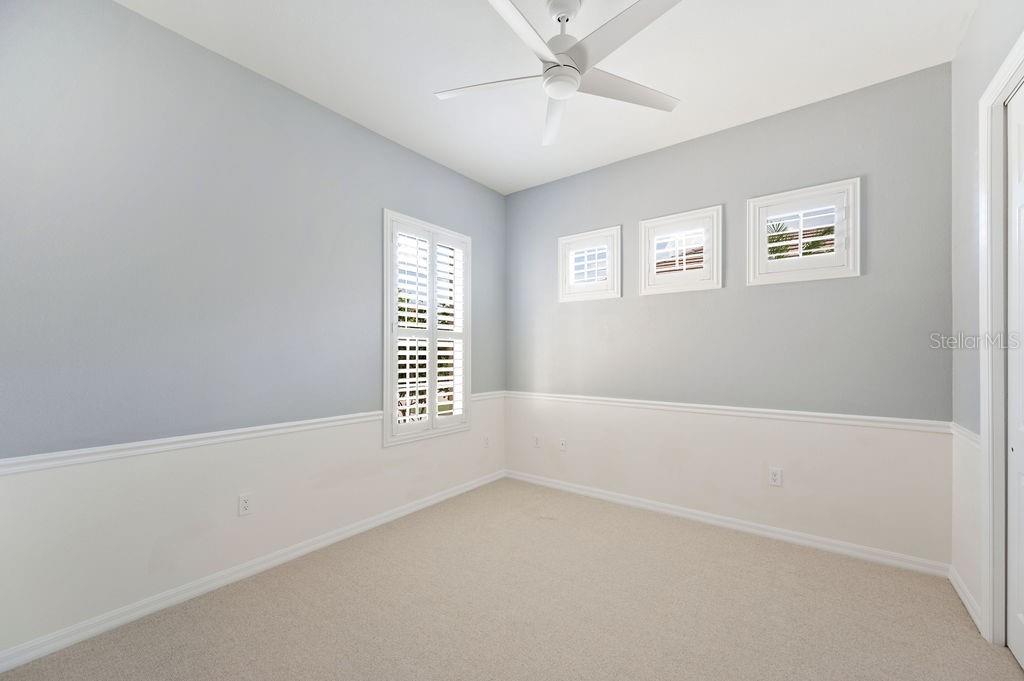 2425 LAUREL GLEN DR