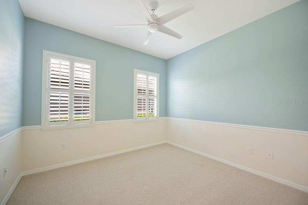 2425 LAUREL GLEN DR
