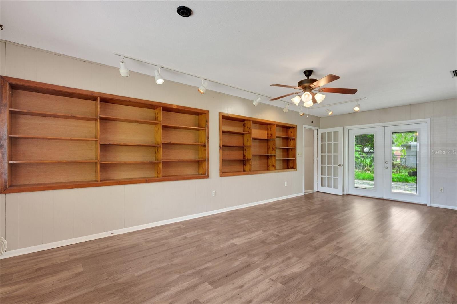 2632 HANDLEY BLVD