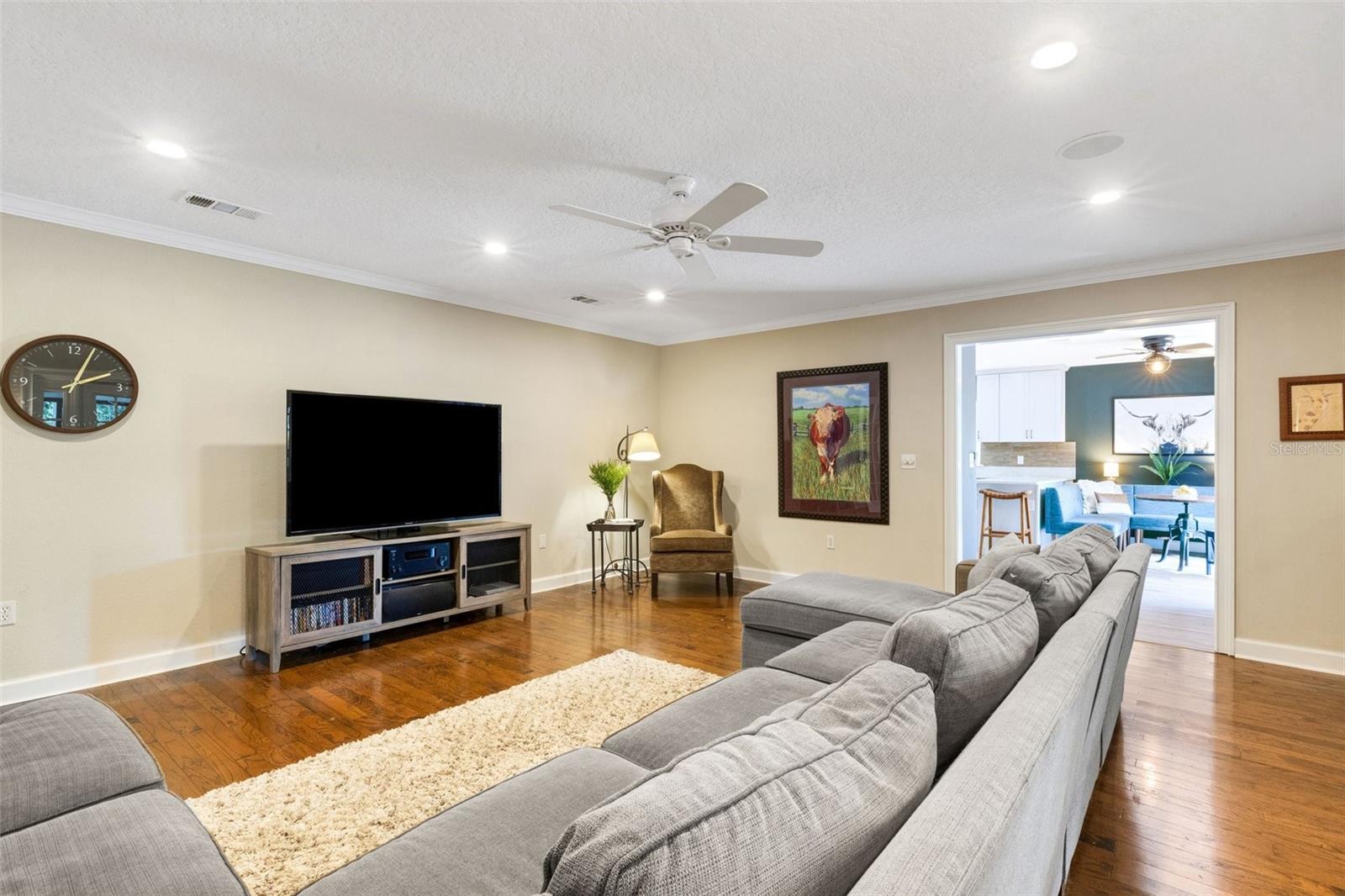 6819 BROKEN ARROW TRL S