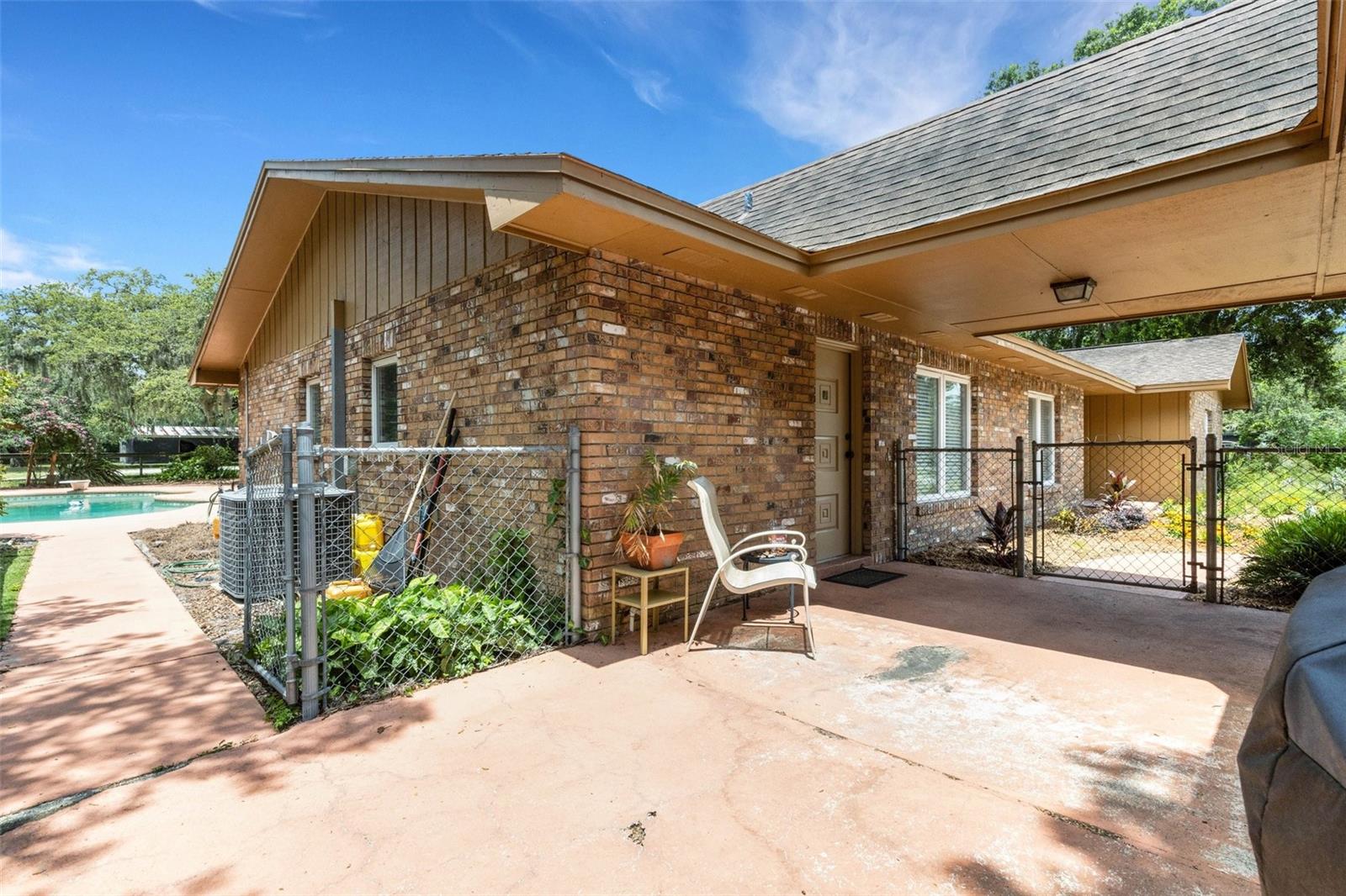 6819 BROKEN ARROW TRL S