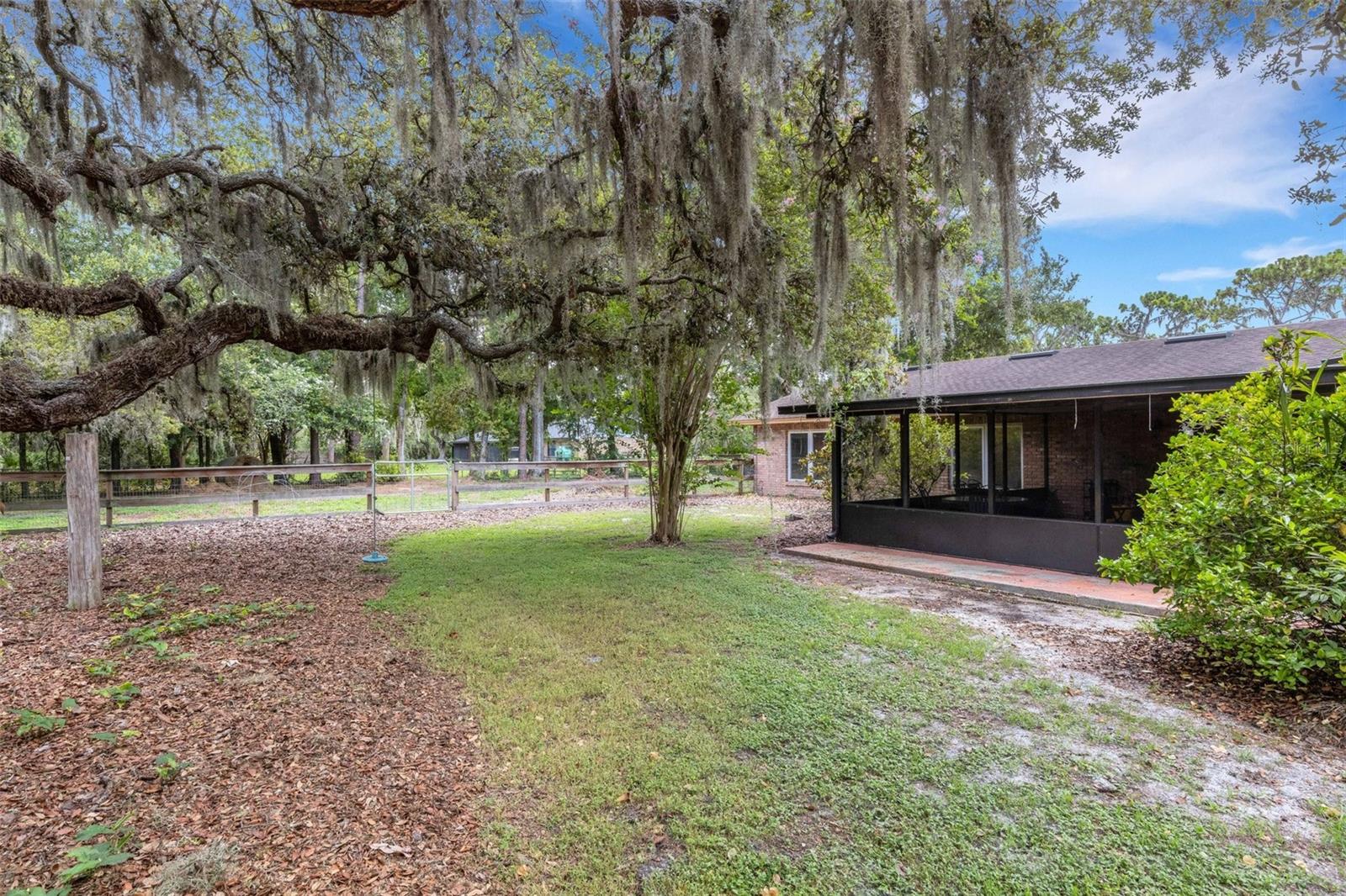 6819 BROKEN ARROW TRL S