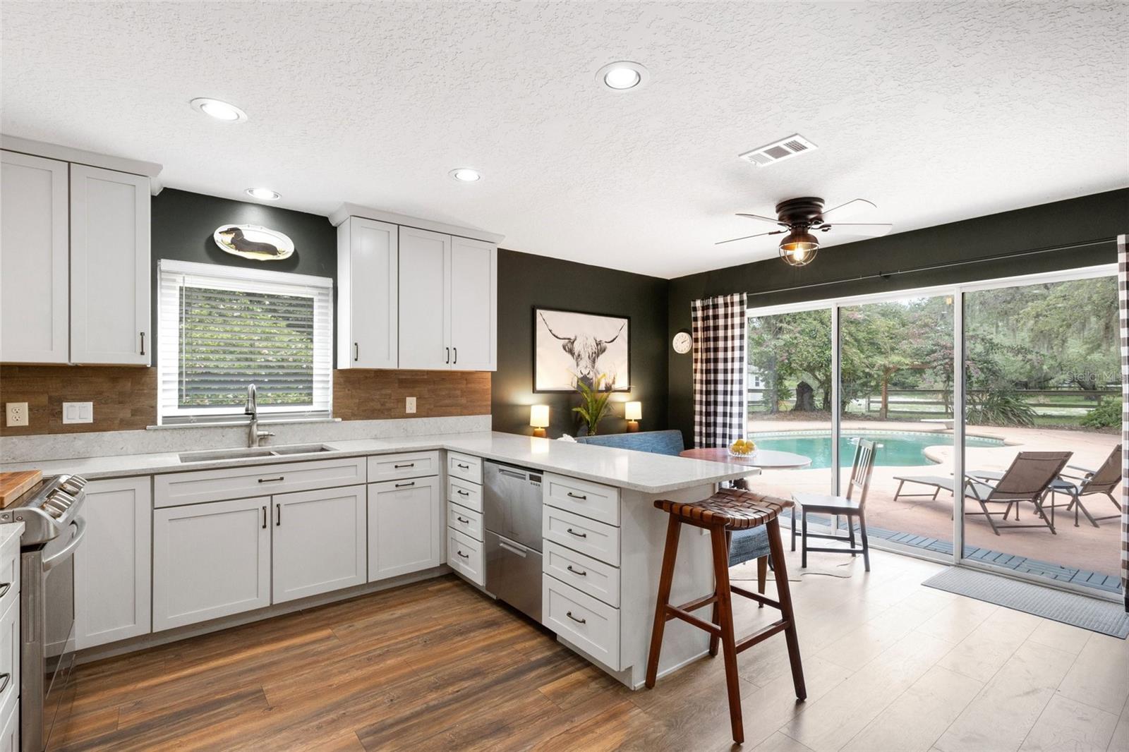 6819 BROKEN ARROW TRL S